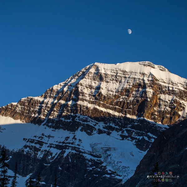 1-edith-and-the-moon